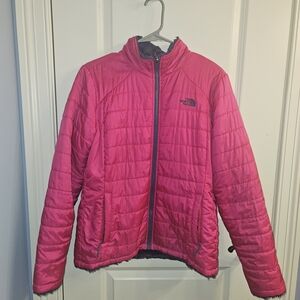 The North Face Women's Fuchsia Mossbud Reversible Medium Jacket